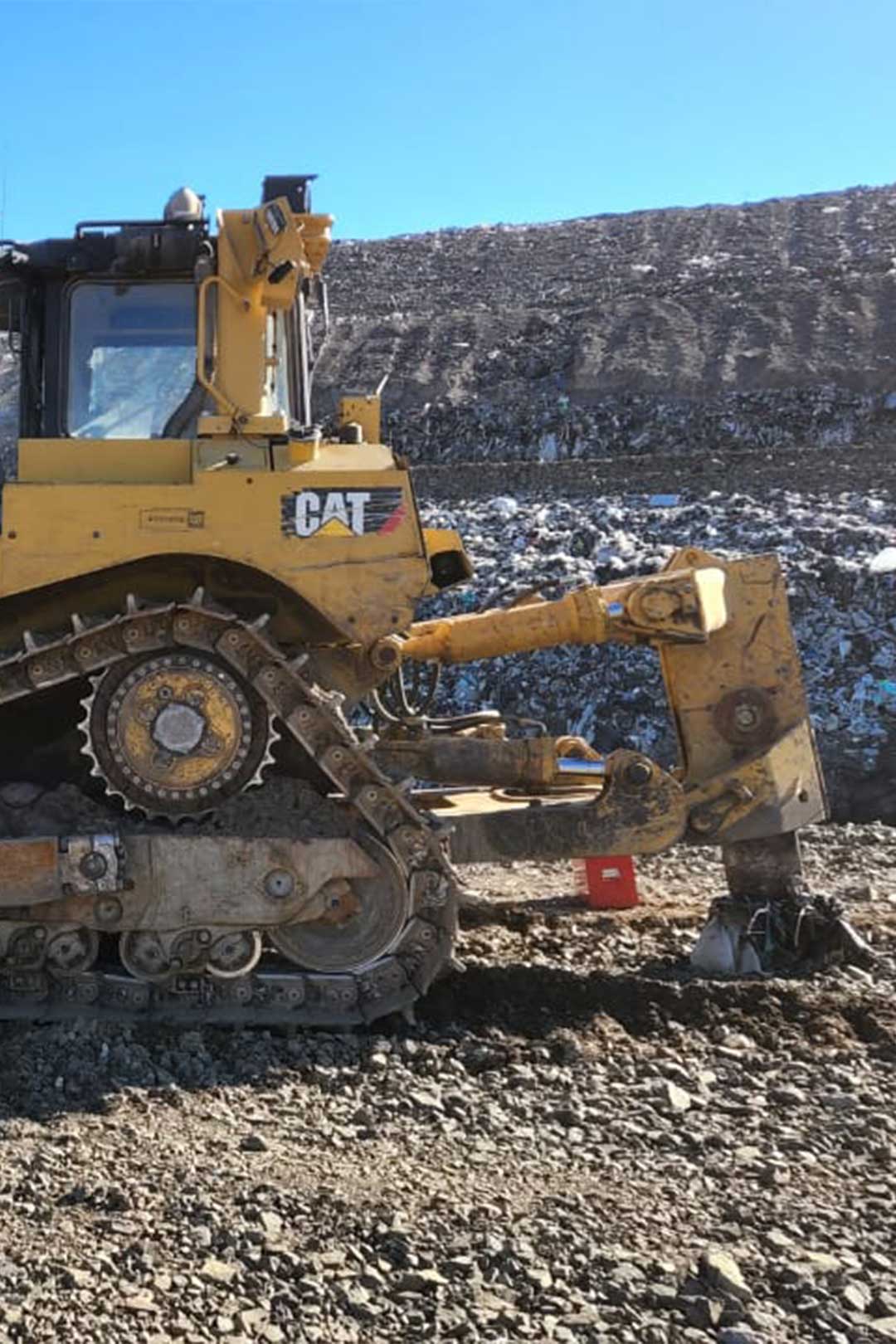 Outsourcing y Renta de Equipos Caterpillar y Komatsu